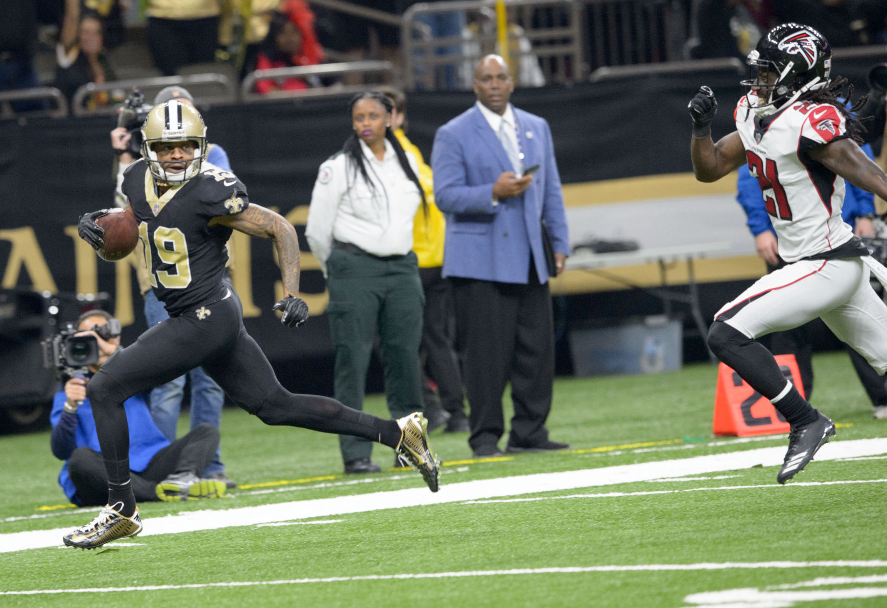 NO.saintsfalcons.122517.016.JPG
